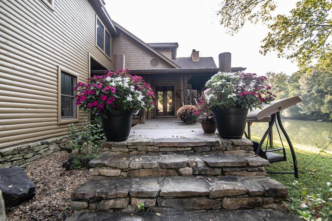 River Wellness Lodge Kingston Exterior foto